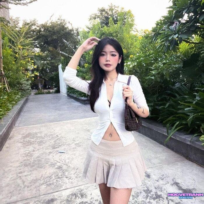 ảnh Hương Tịt đẹp thanh lịch