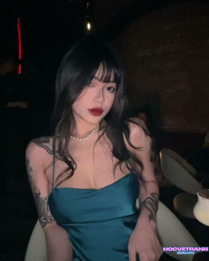 ảnh Hương Tịt đẹp trong trẻo