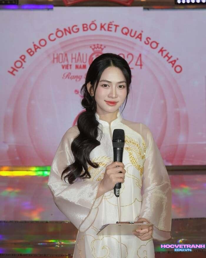ảnh Lê Bống đẹp thanh lịch mc