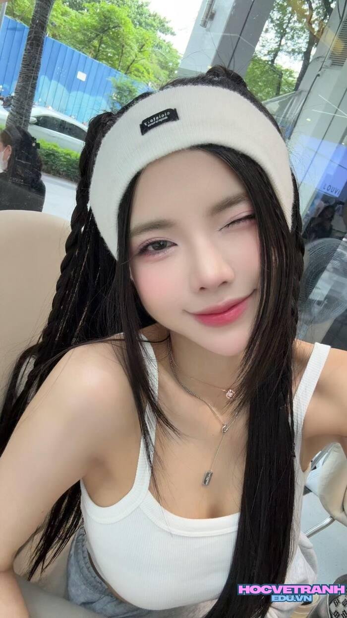 ảnh Mai Dora đẹp cá tính