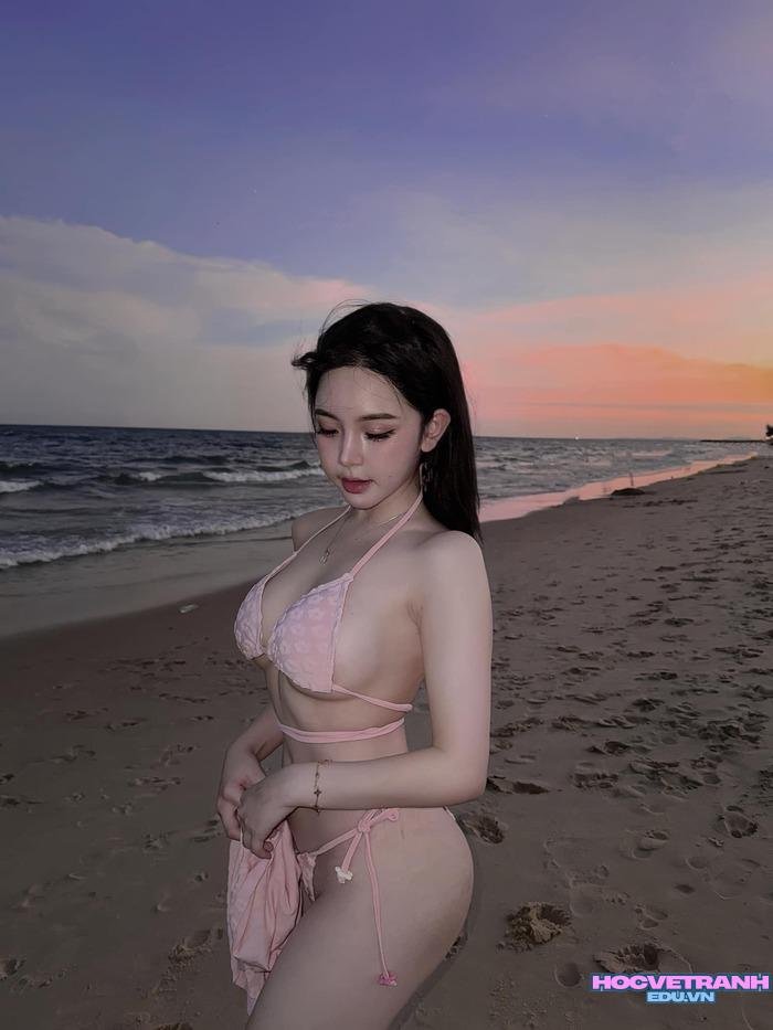 ảnh Trần Huyền Châu đẹp cuốn hút nhất