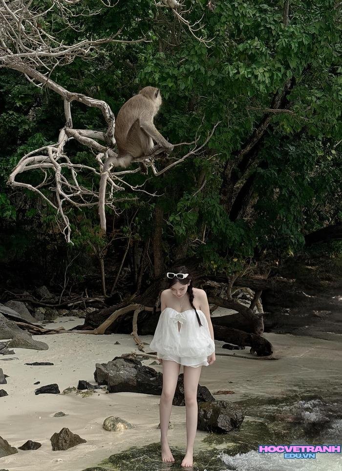 ảnh Trần Huyền Châu đẹp dịu dàng