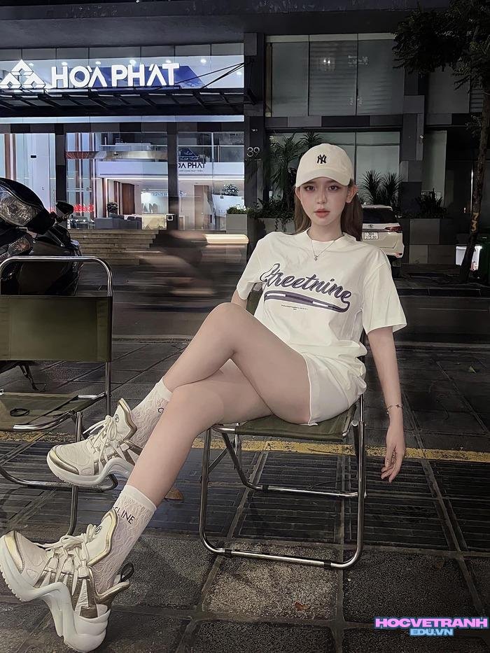 ảnh Trần Huyền Châu đẹp nhẹ nhàng