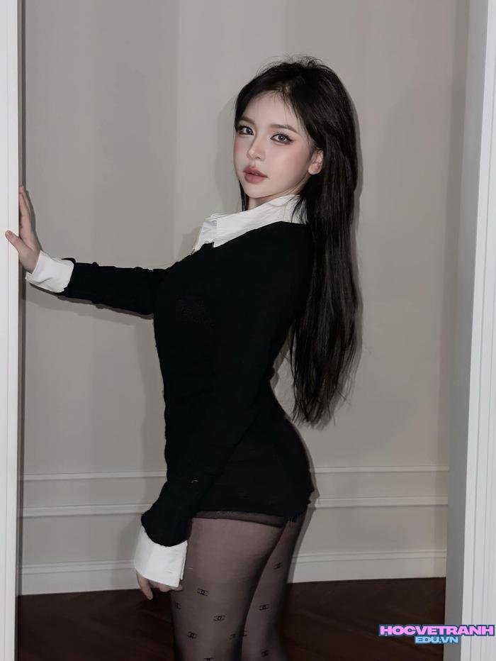 ảnh Trần Huyền Châu đẹp phong cách hiện đại