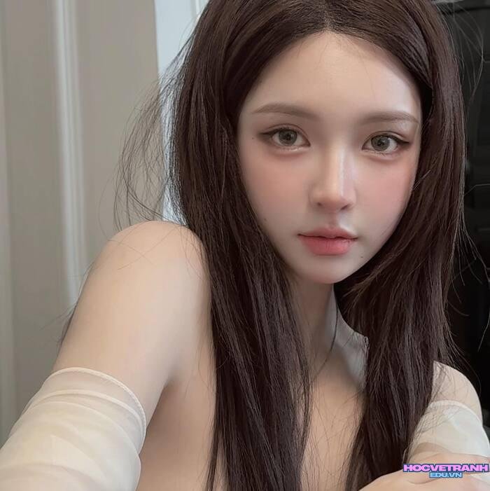 ảnh Trần Huyền Châu đẹp trong sáng