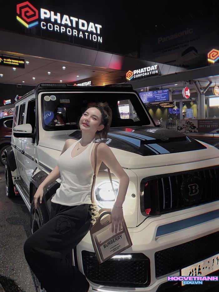 ảnh Trần Huyền Châu đẹp tươi tắn hd