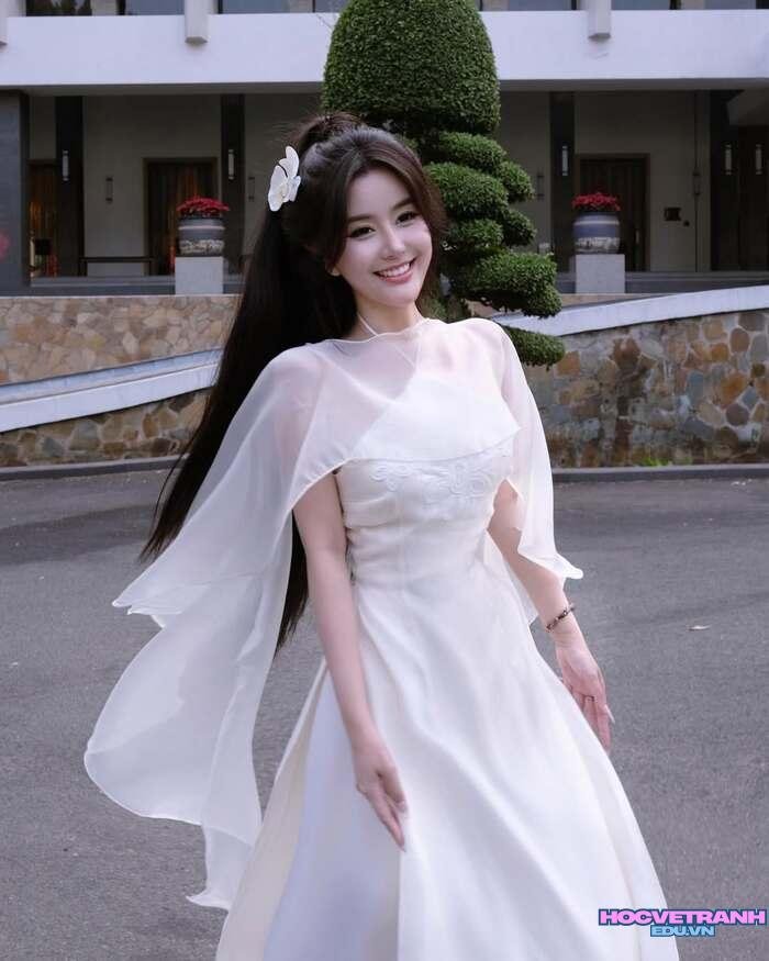 ảnh Võ Ngọc Trân đẹp hiện đại