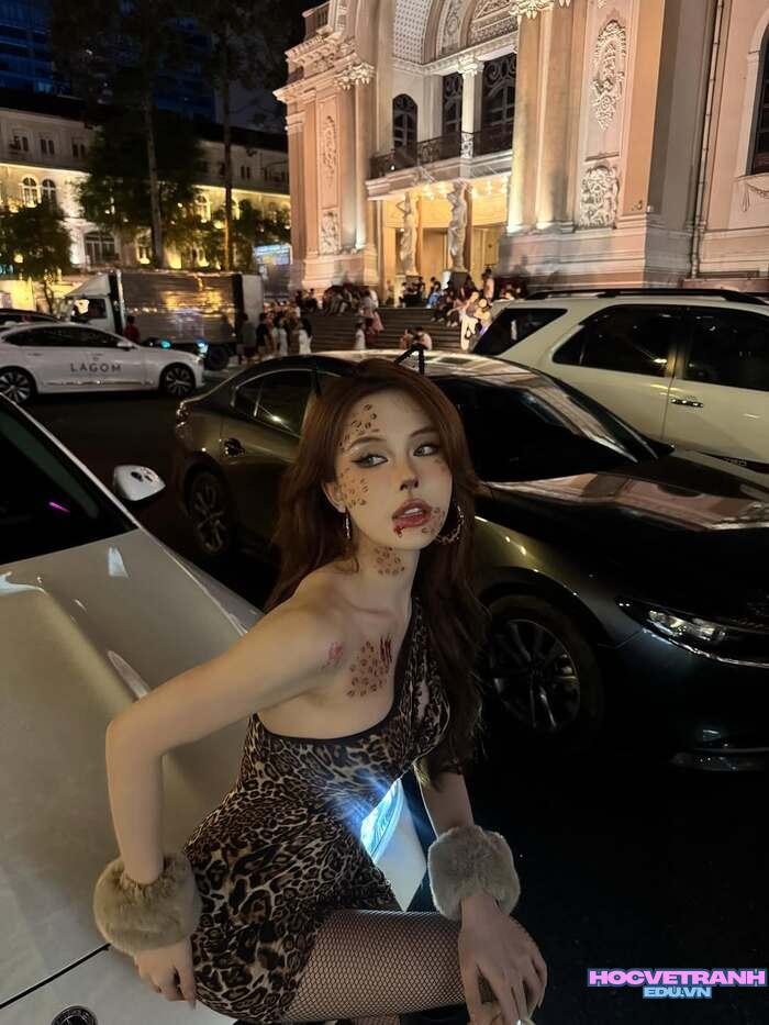 ảnh Võ Nữ Ngân Hà đẹp ánh mắt sâu