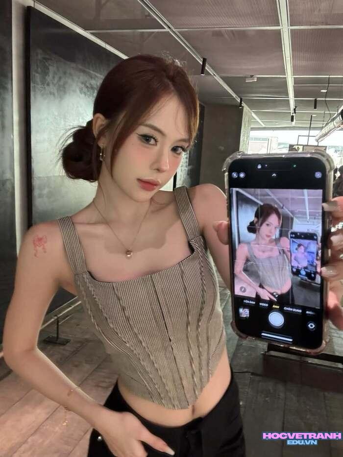 ảnh Võ Nữ Ngân Hà đẹp tỏa sáng