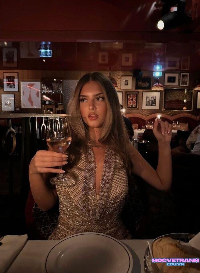 ảnh gái xinh đi bar đẹp ánh nhìn mê hoặc