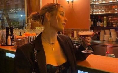 ảnh gái xinh đi bar đẹp tự tin