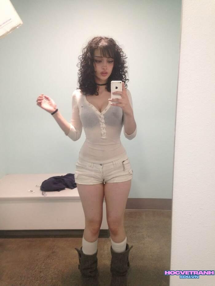 ảnh gái xinh mặc quần ngắn đẹp duyên dáng