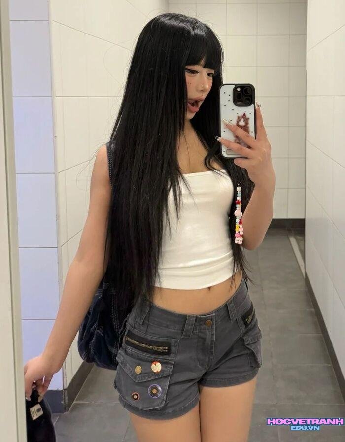 ảnh gái xinh mặc quần ngắn