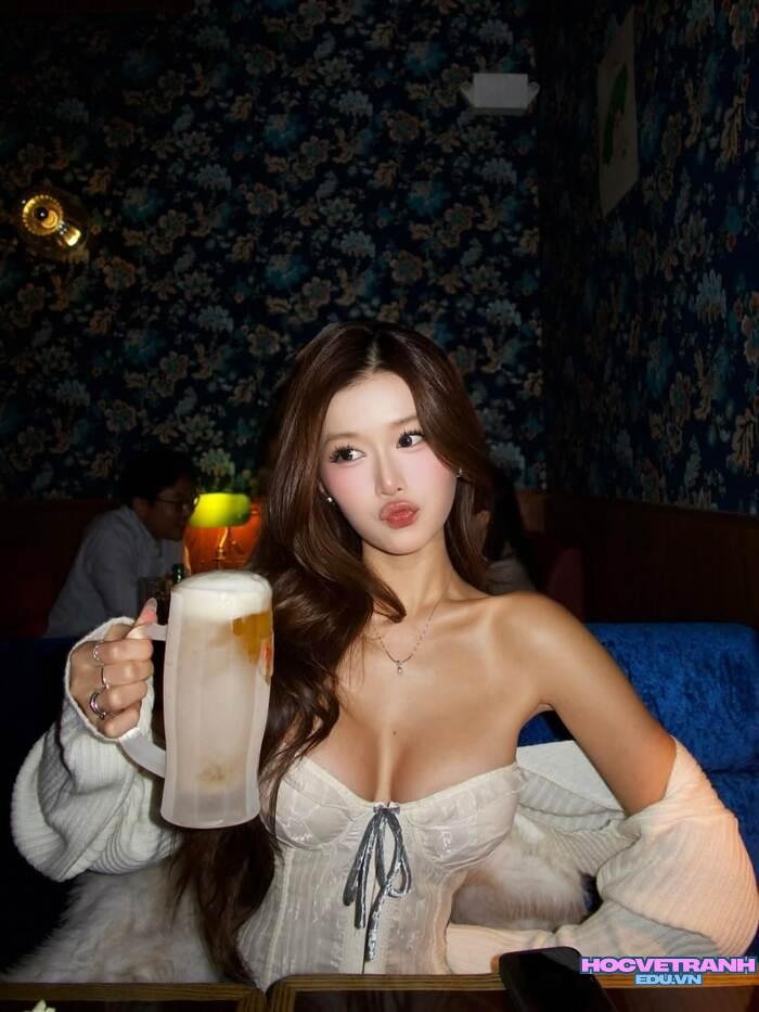 ảnh gái xinh vú bự đẹp cá tính