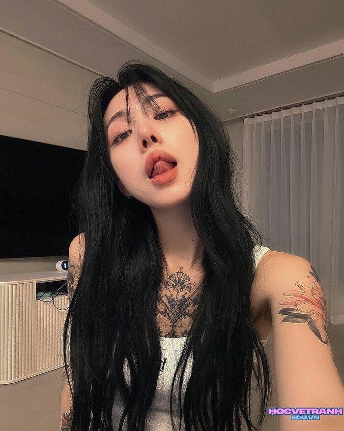 ảnh gái xinh xăm mình đẹp chất chơi