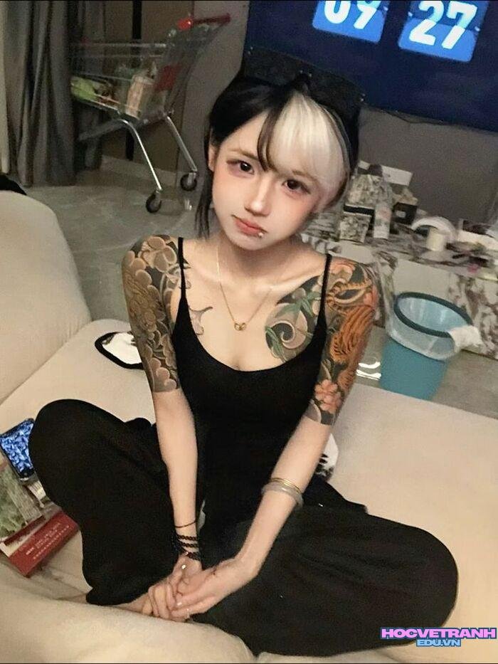 ảnh gái xinh xăm mình đẹp cool ngầu