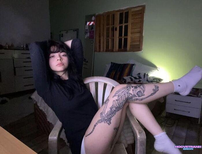 ảnh gái xinh xăm mình đẹp thu hút ánh nhìn