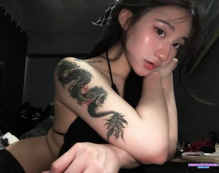 gái xinh damdang xăm