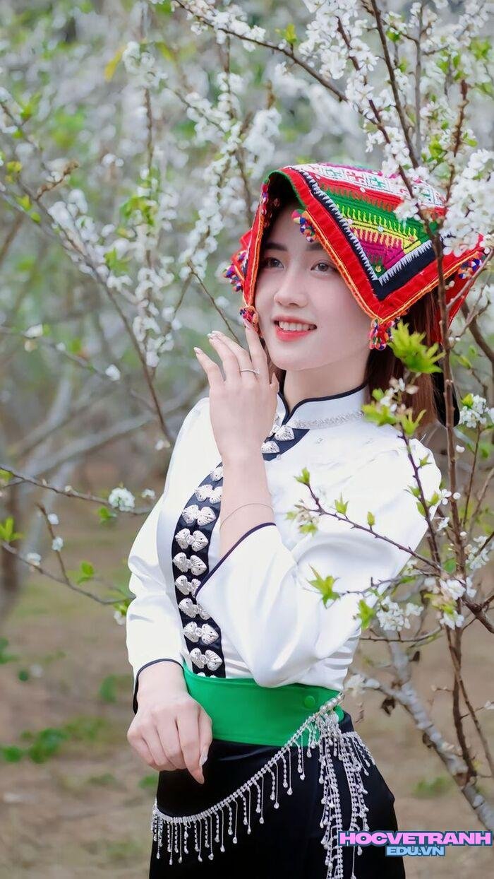 gái xinh dân tộc thái