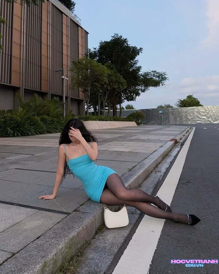 uyên ni nổi bật tự nhiên