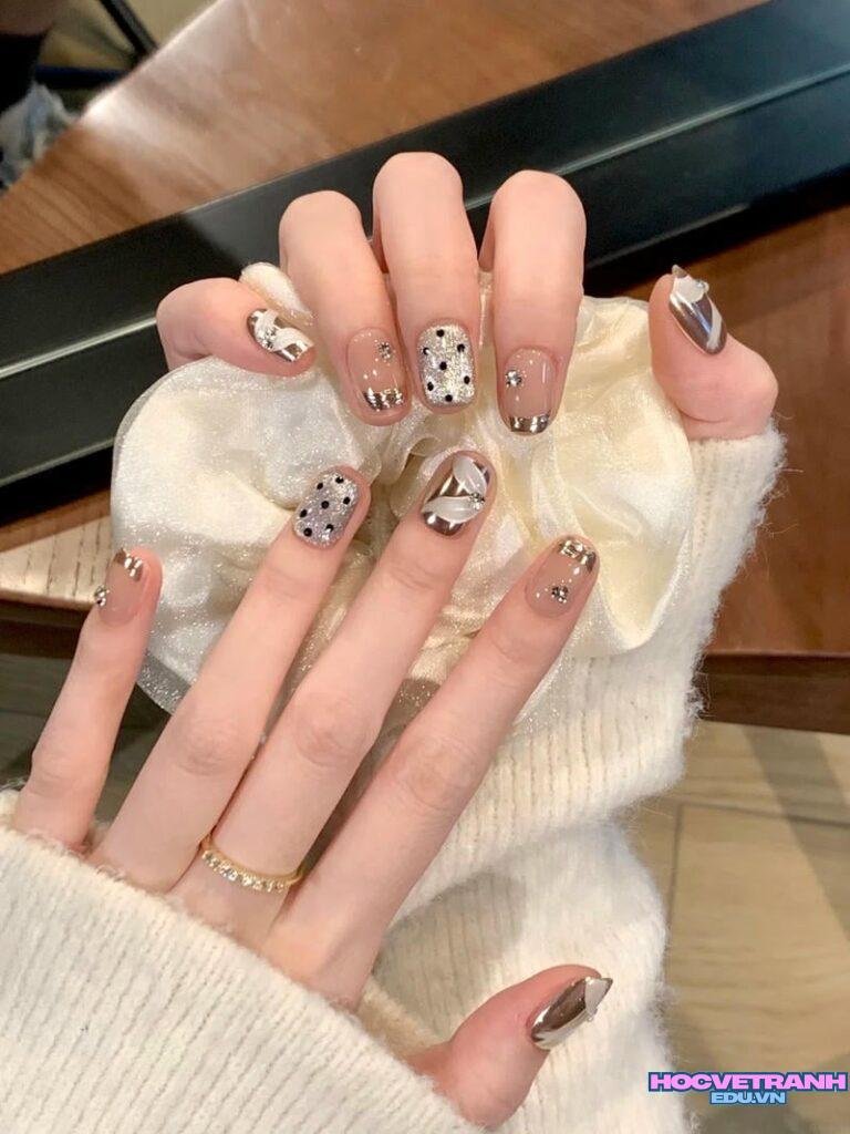 Album ảnh nail màu bạc miễn phí