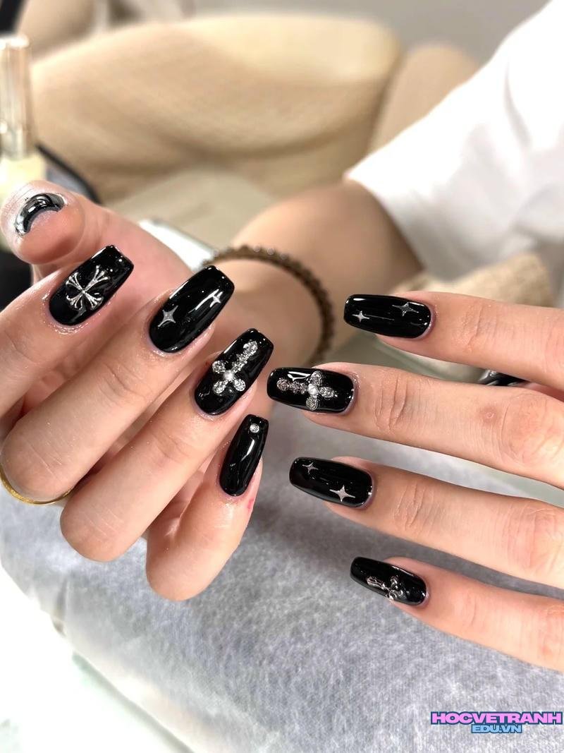 Album ảnh nail màu đen mới nhất