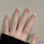 99+ Mẫu nail nhẹ nhàng, đơn giản, tôn da cho nàng