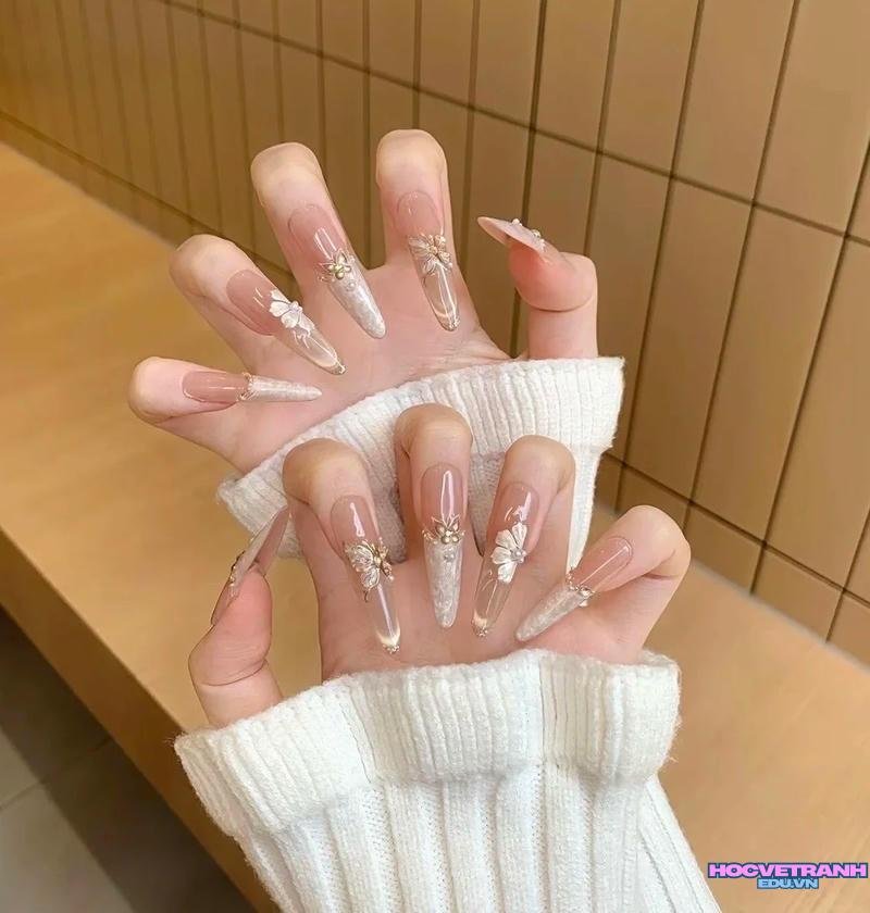 Ảnh ảnh nail bướm cuốn hút