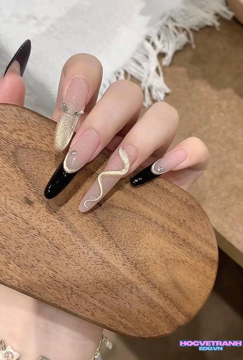 Ảnh ảnh nail con rắn cuốn hút