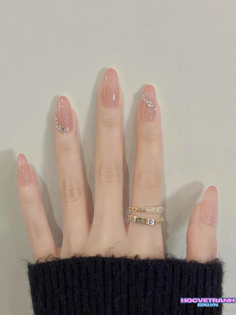 Ảnh ảnh nail màu nude cuốn hút