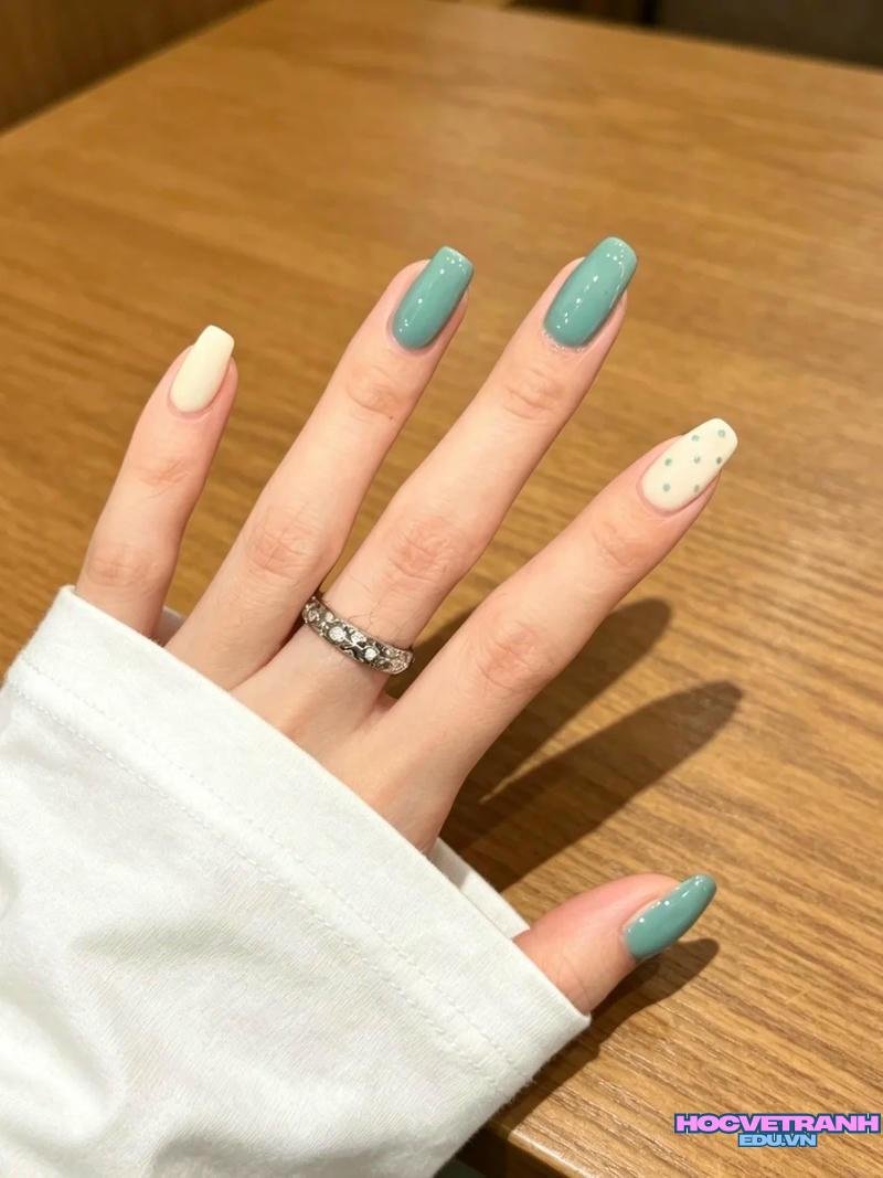 Ảnh ảnh nail màu xanh ngọc cuốn hút