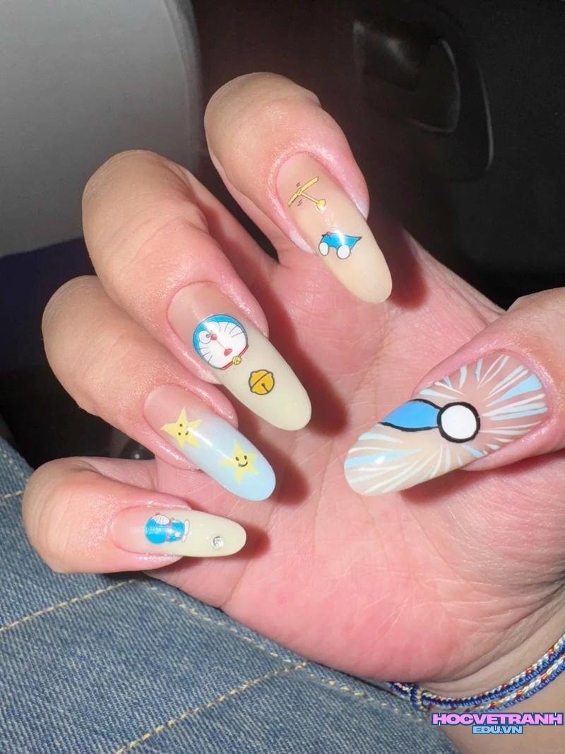 Ảnh ảnh nail vẽ doraemon cuốn hút