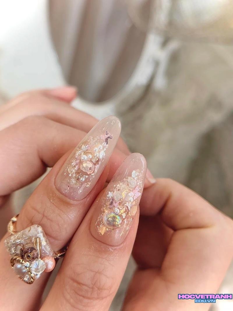 Bộ ảnh nail ẩn xà cừ độc đáo