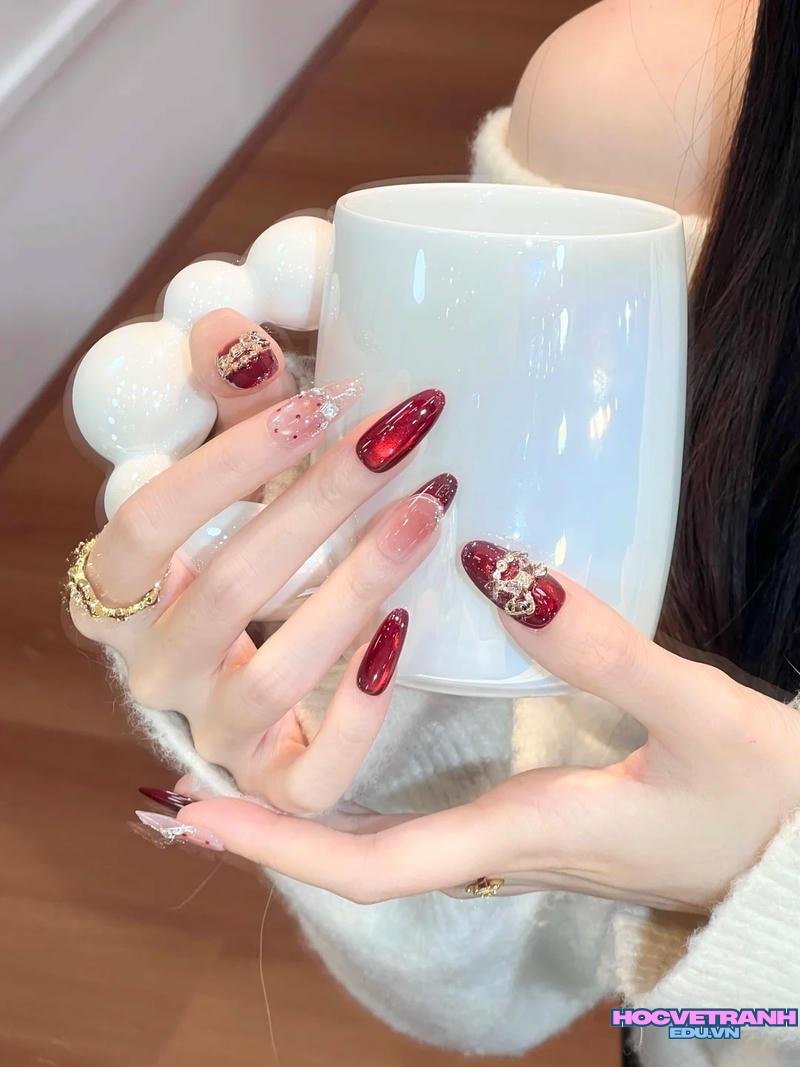 Bộ ảnh nail đính đá đẹp độc đáo