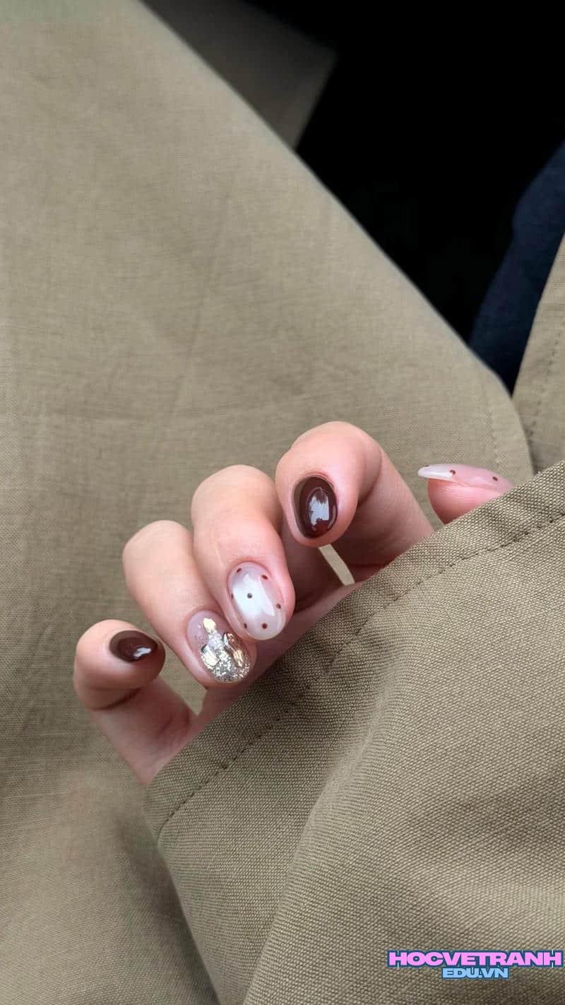 Bộ ảnh nail màu nâu độc đáo