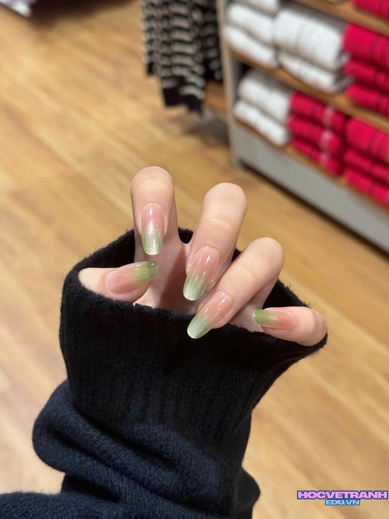 Bộ ảnh nail màu xanh lá độc đáo