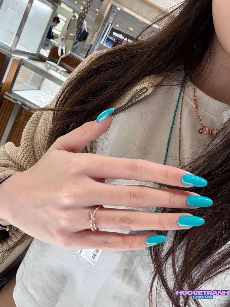 Bộ ảnh nail màu xanh ngọc độc đáo