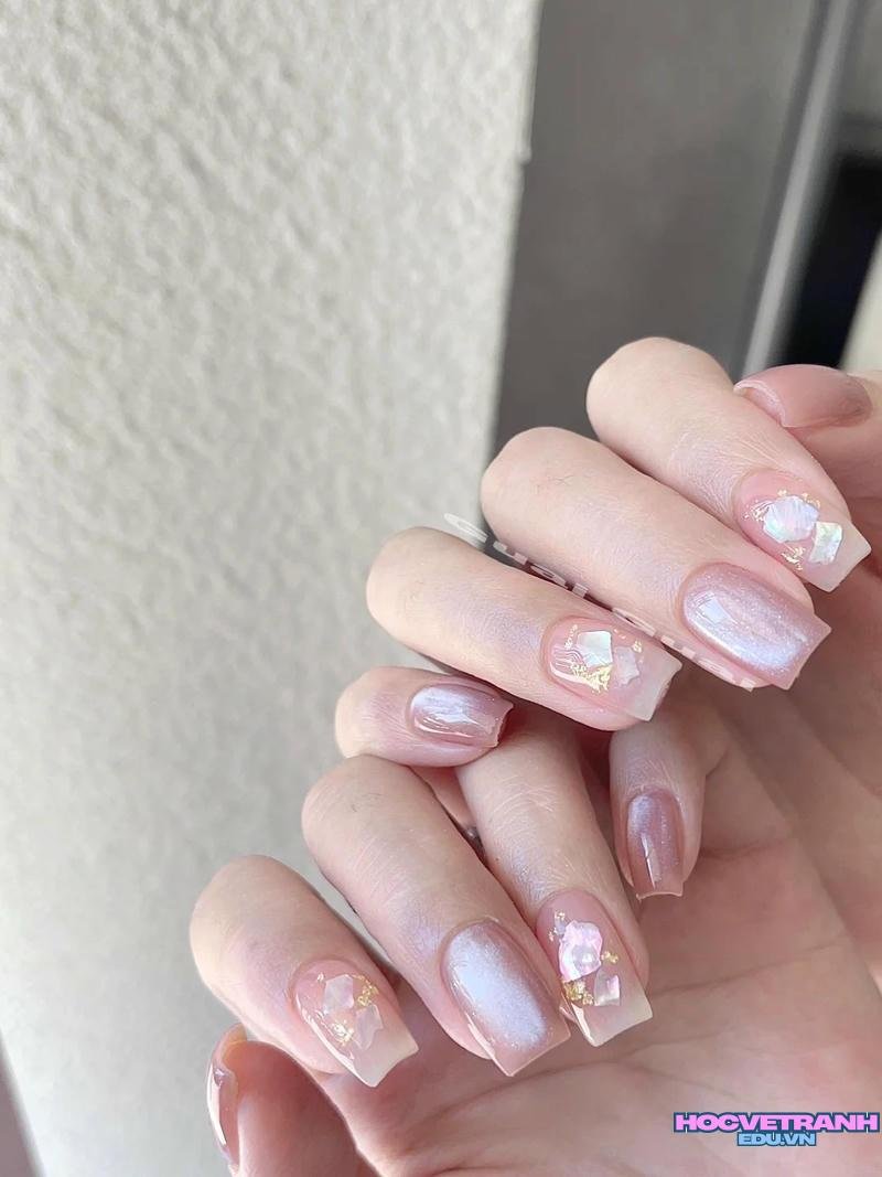 Bộ sưu tập ảnh nail ẩn xà cừ trend nhất