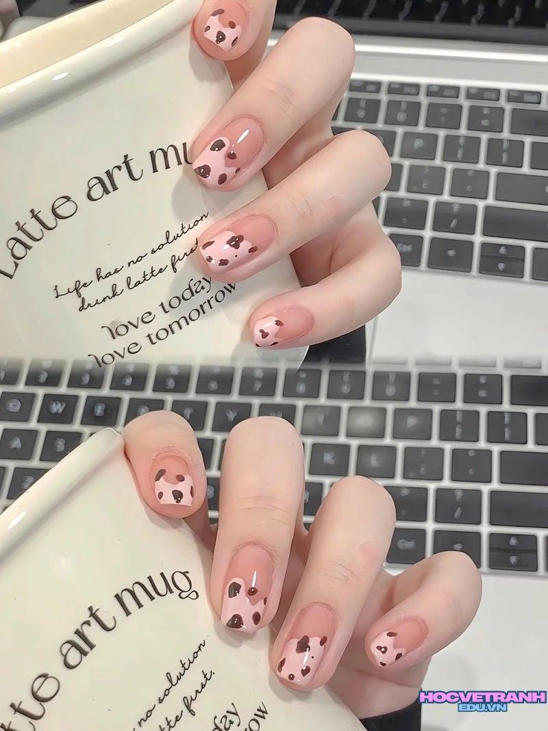 Bộ sưu tập ảnh nail bò sữa trend nhất