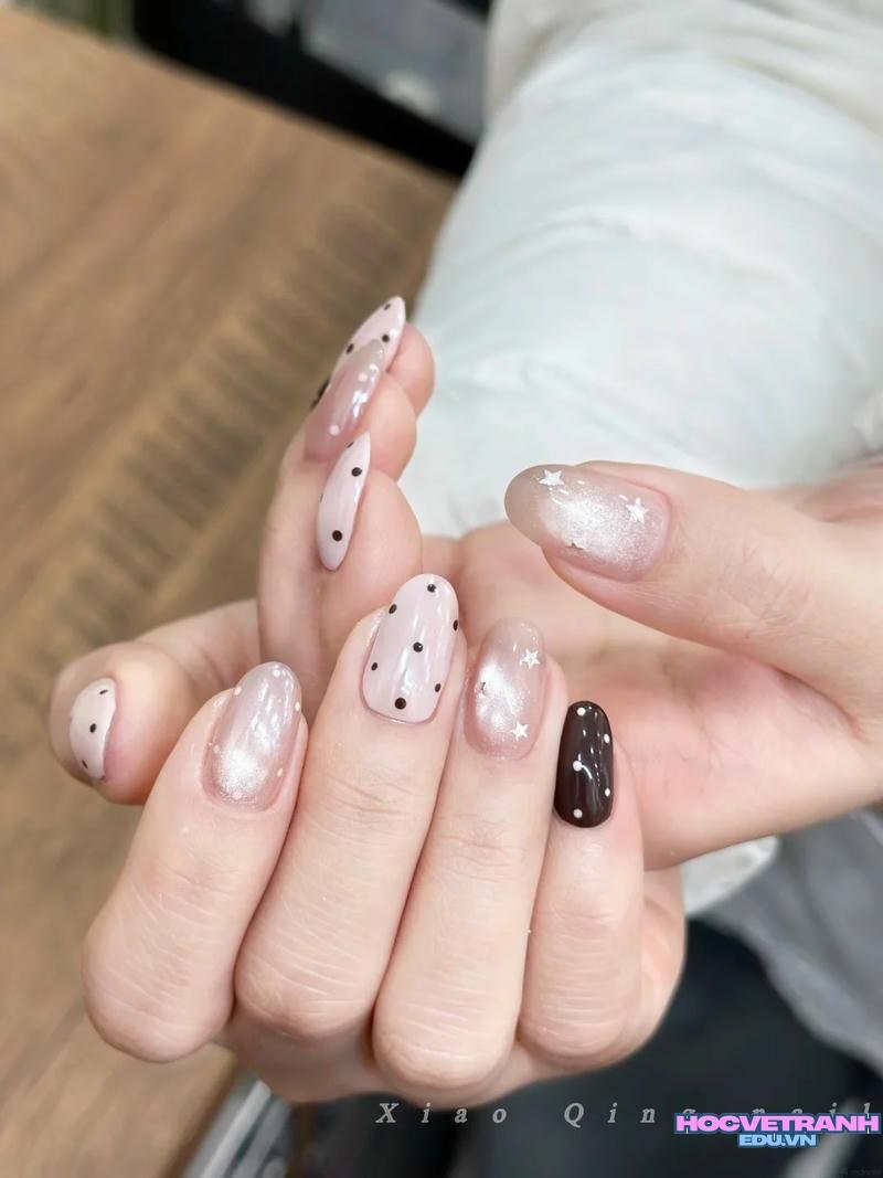 Bộ sưu tập ảnh nail chấm bi trend nhất