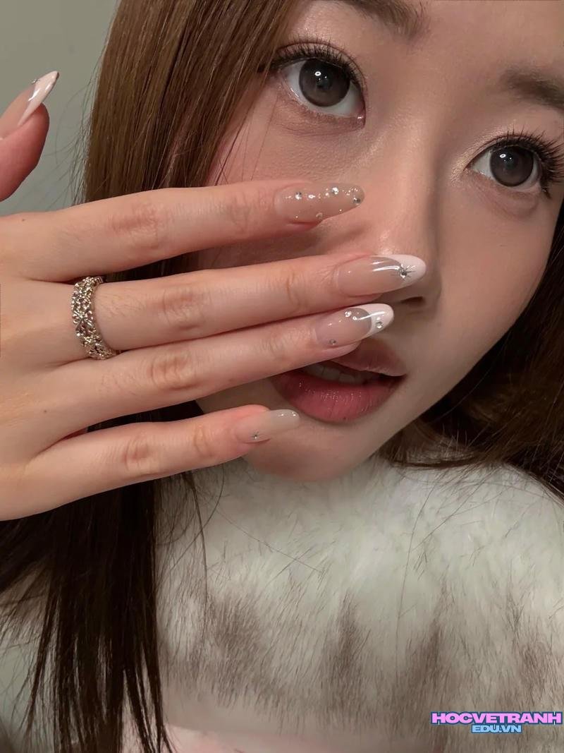 Bộ sưu tập ảnh nail chụp kỷ yếu trend nhất