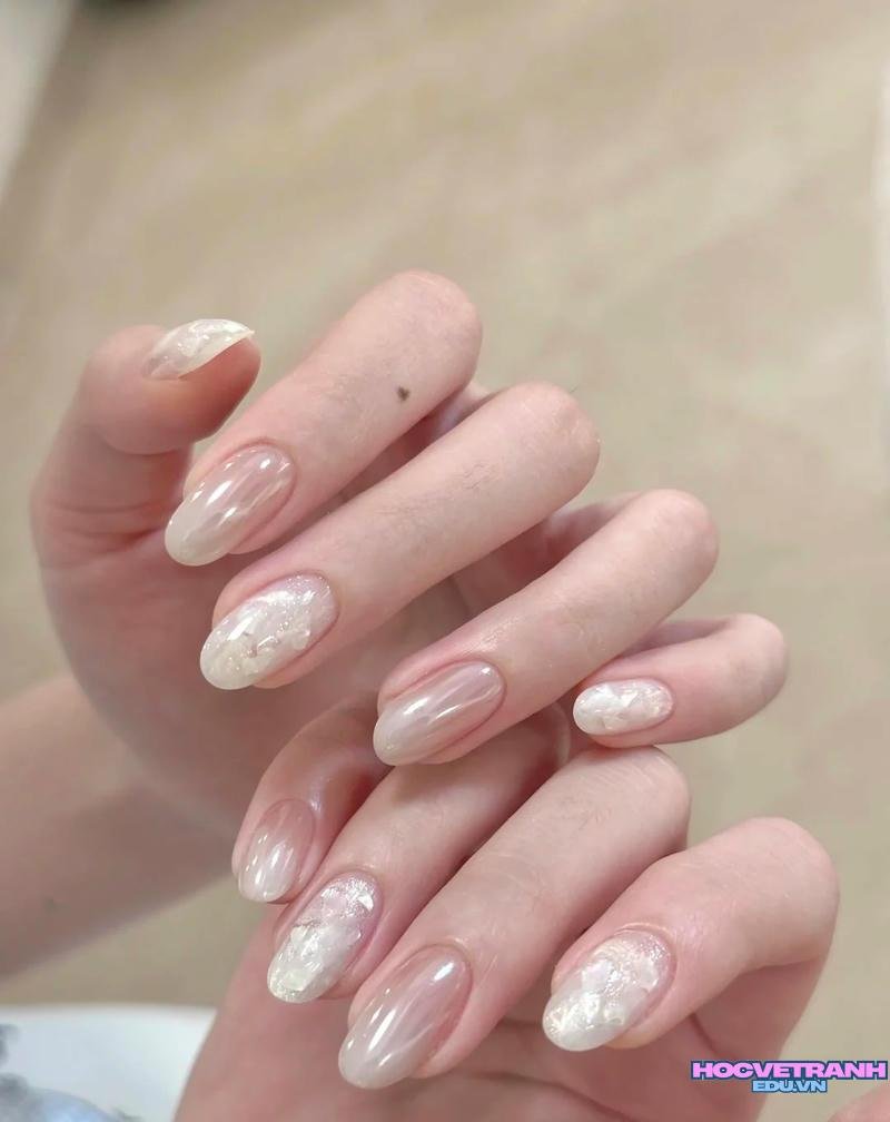 Khám phá ảnh nail ẩn xà cừ độc đáo