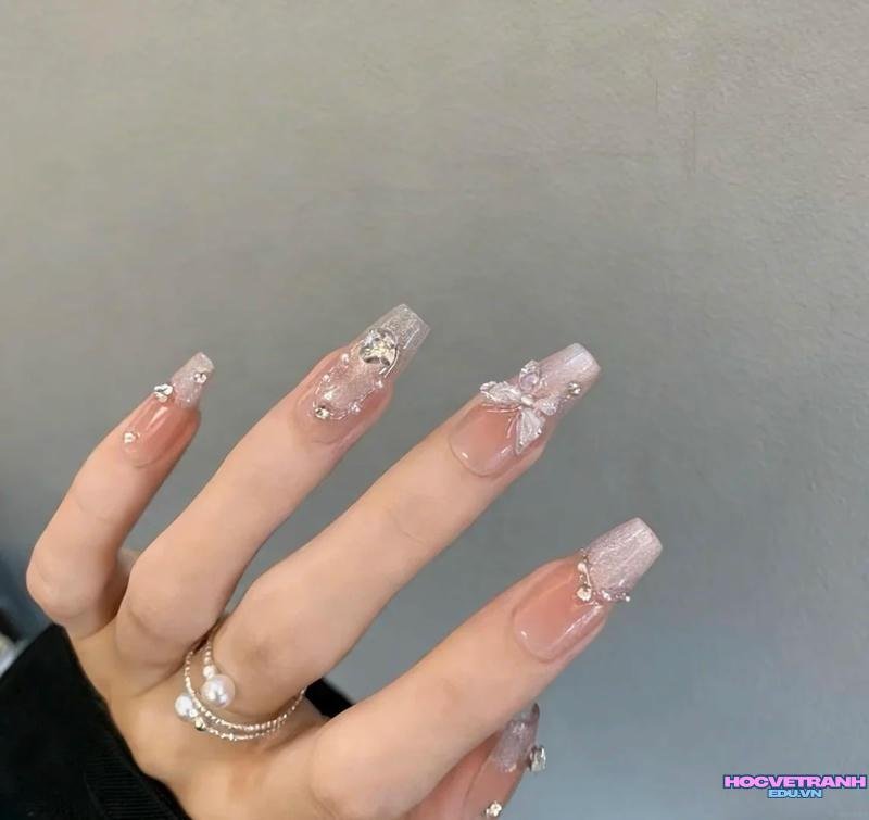 Khám phá ảnh nail bướm cuốn hút
