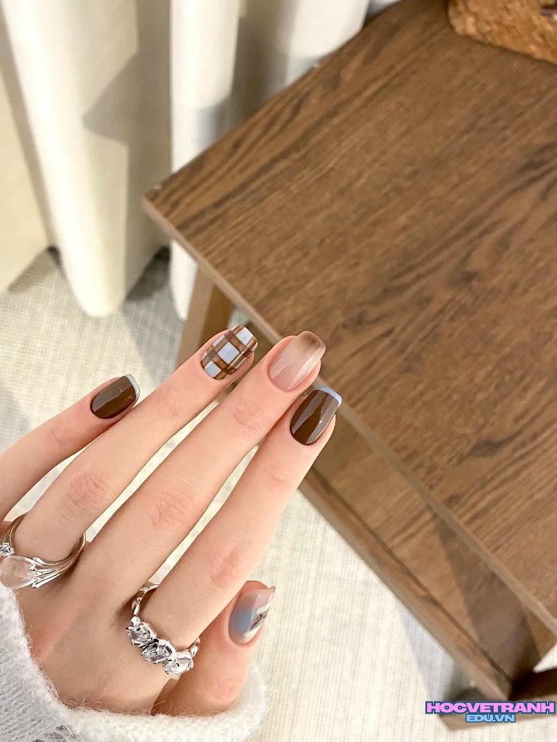 Khám phá ảnh nail caro cuốn hút