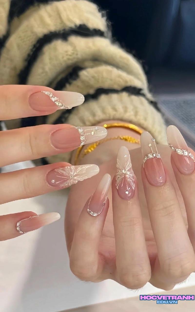 Khám phá ảnh nail cô dâu thu hút