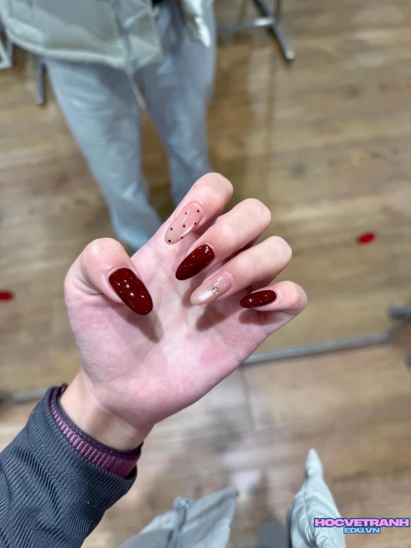 Khám phá ảnh nail đỏ đẹp đẹp nhất