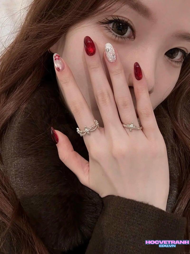 Khám phá ảnh nail đỏ đẹp độc đáo