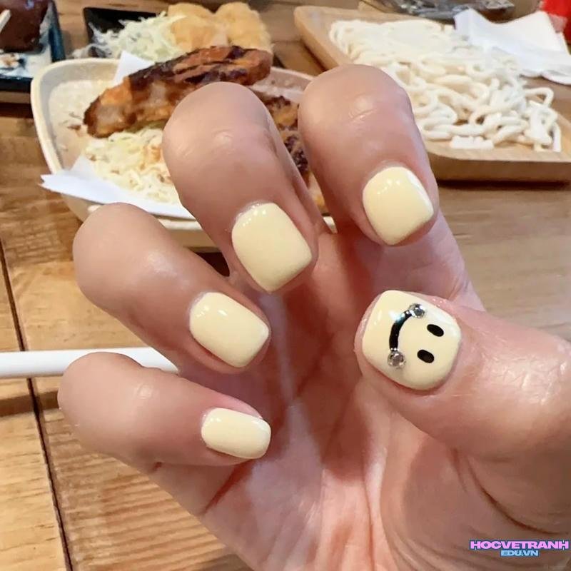 Khám phá ảnh nail mặt cười độc đáo