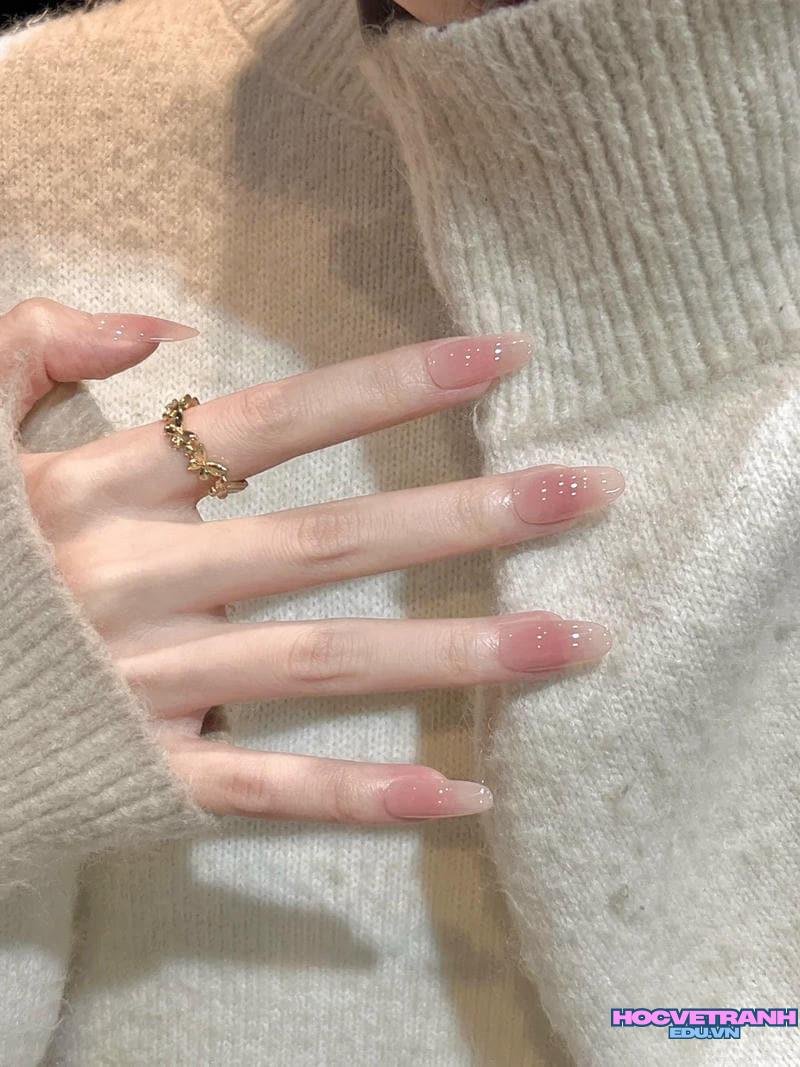 Khám phá ảnh nail màu nude thu hút