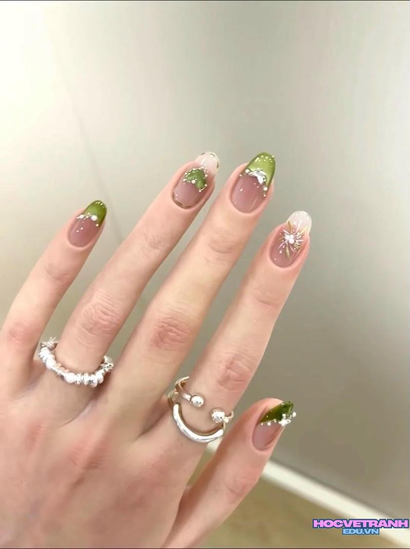 Khám phá ảnh nail màu xanh lá đẹp